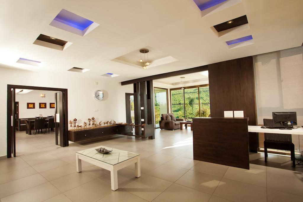 Chateau Woods Kalpetta Exterior photo